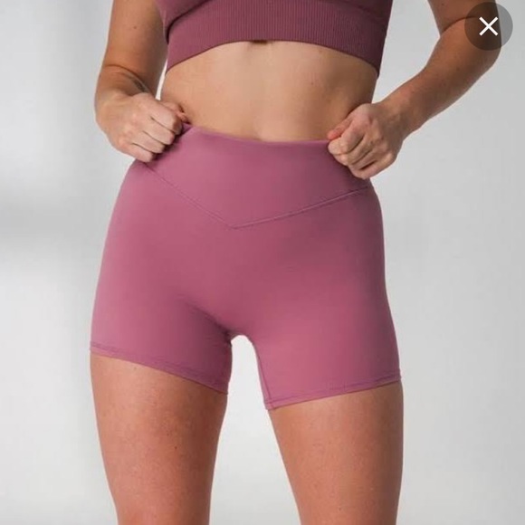 Balance Athletica Pants - Balance Athletica Vitality cloud shorts